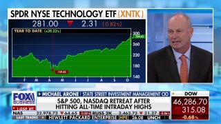 Investment expert says consumers continue to spend despite sentiment surveys suggesting fear